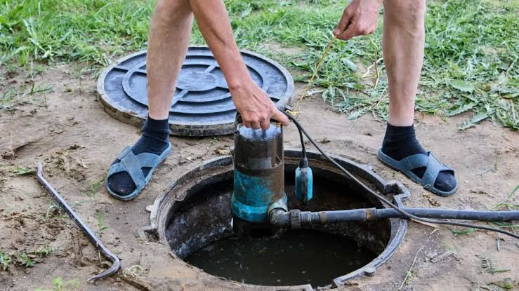 Aerator Pump vs Effluent Pump What Each One Does